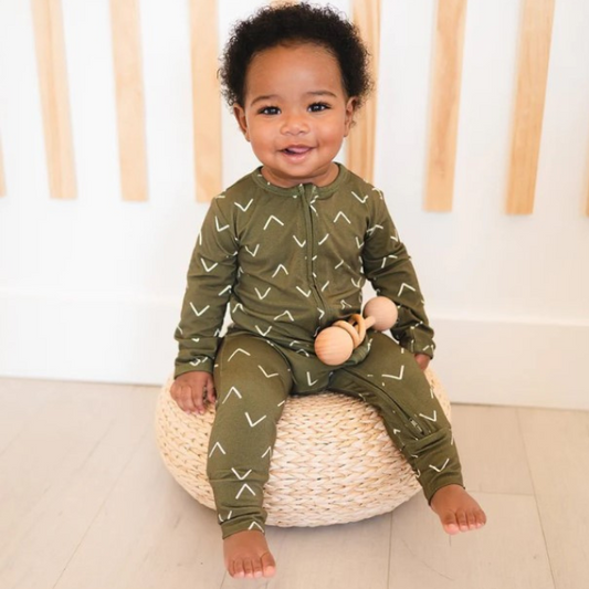 Bamboo Zipper Romper | Green Arrow | NB